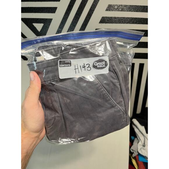 LOFT Modern Straight Ankle Pants Gray Petite - Size 4 - Picture 7 of 7